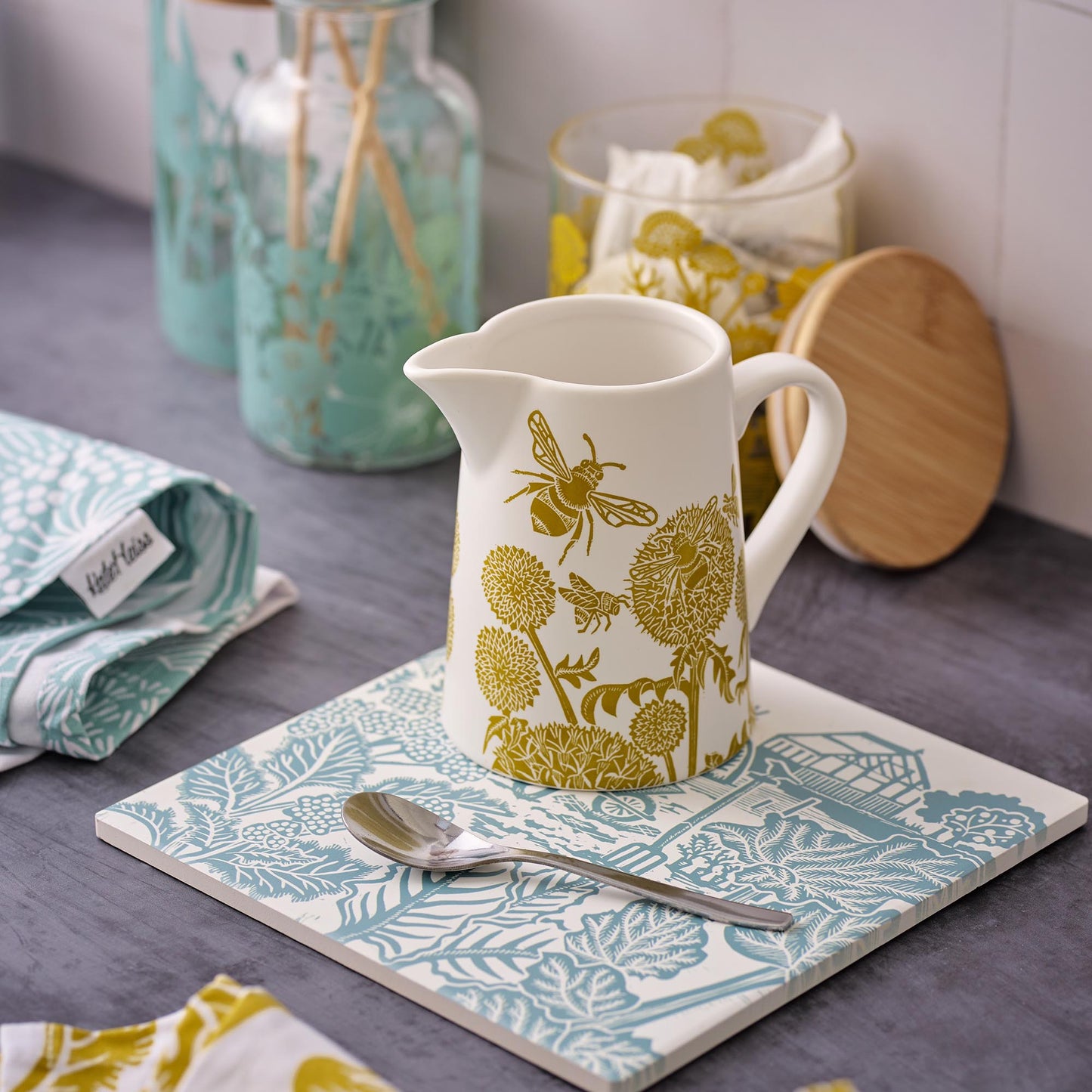 Ceramic jug (powder blue) 500ml